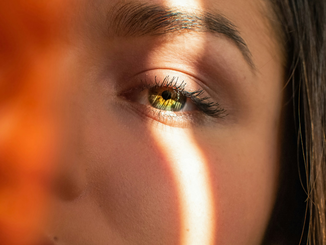 Why Perfume Makes You More Attractive